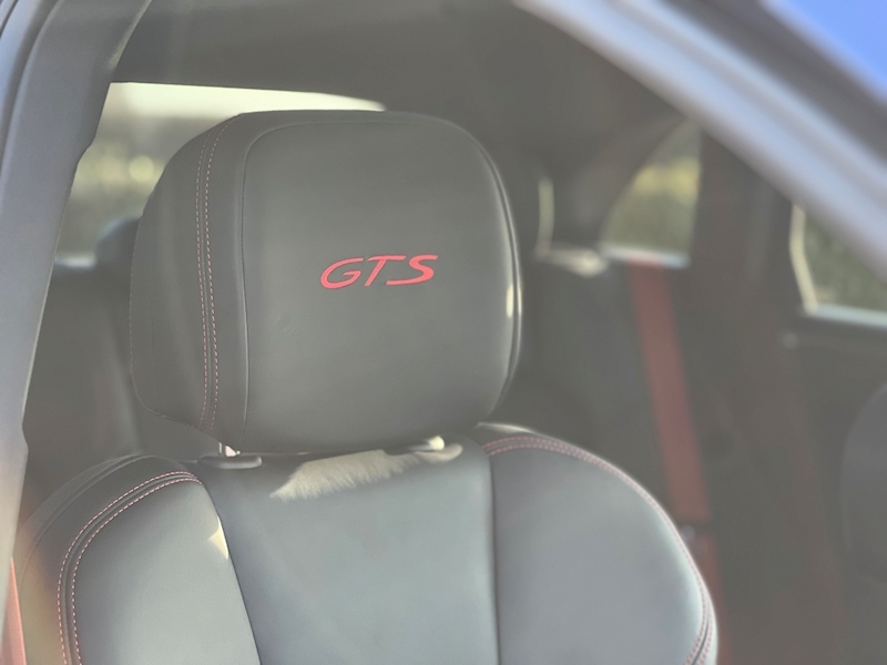 Porsche Macan GTS - Large 18