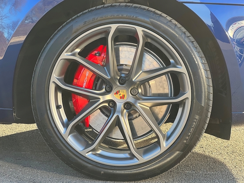 Porsche Macan GTS - Large 4