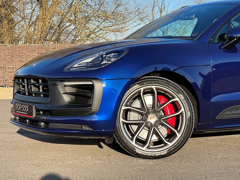 Porsche Macan GTS - Large 3