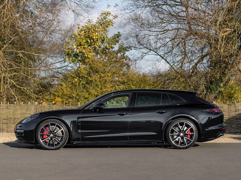 Porsche Panamera GTS Sport Turismo 4.0 V8 PDK - Large 2