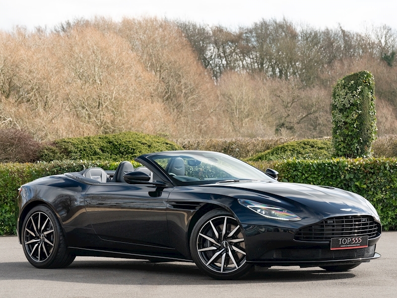 Aston Martin DB11 V8 Volante - Large 12