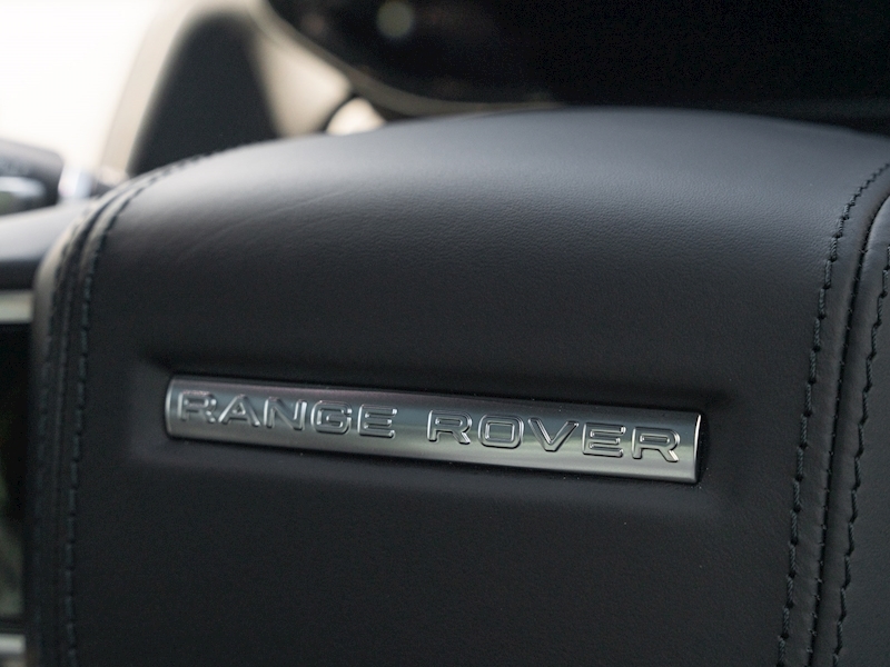 Range Rover Autobiography P530 4.4 V8 - Large 37