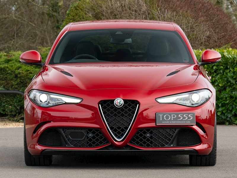 Alfa Romeo Giulia Quadrifoglio V6 Biturbo - Large 6