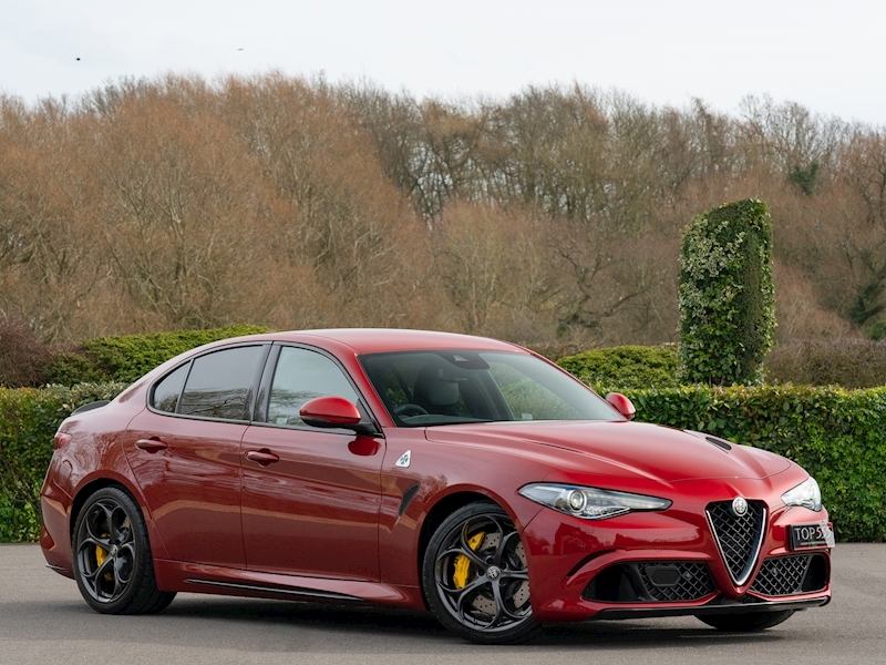 Alfa Romeo Giulia Quadrifoglio V6 Biturbo - Large 12