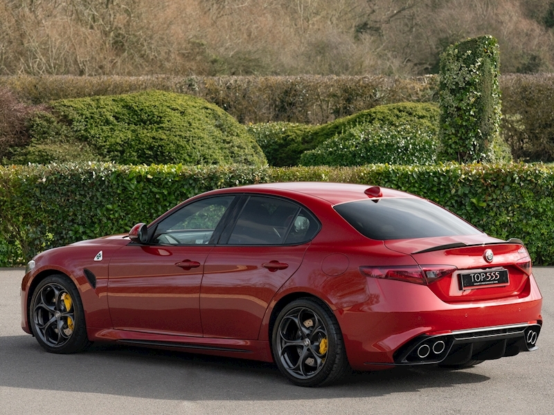 Alfa Romeo Giulia Quadrifoglio V6 Biturbo - Large 77