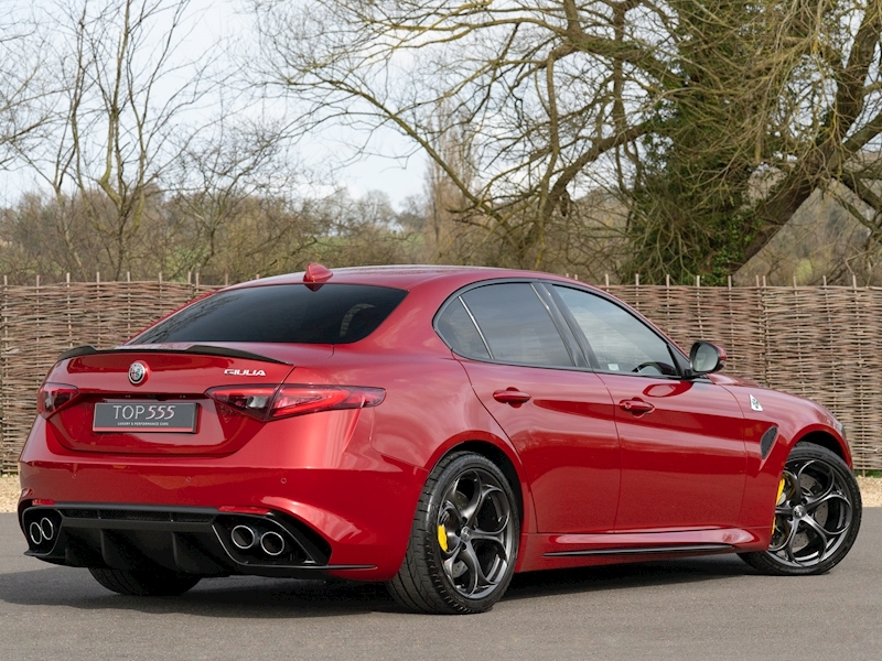 Alfa Romeo Giulia Quadrifoglio V6 Biturbo - Large 21