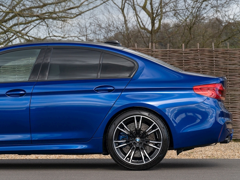 BMW M5 - Large 6