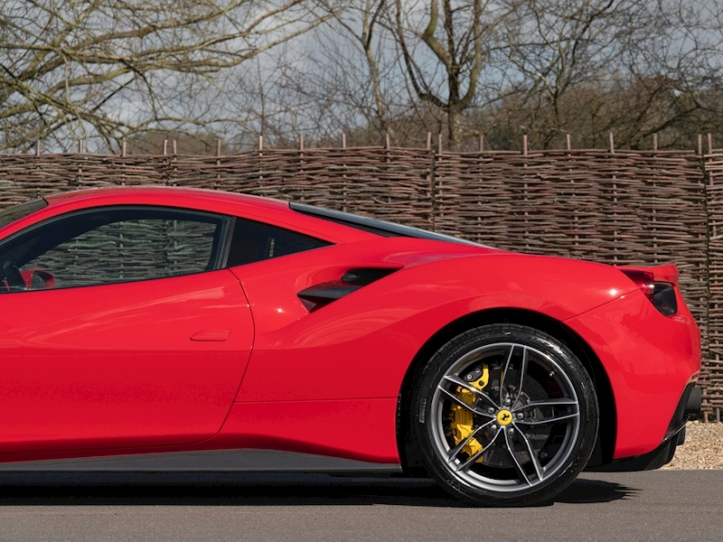 Ferrari 488 GTB - Large 7