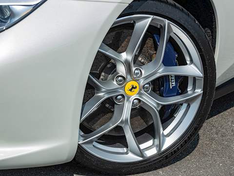 Ferrari GTC4 Lusso T V8 - U5083
