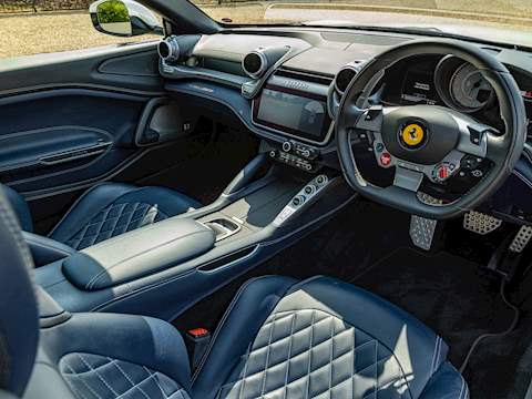 Ferrari GTC4 Lusso T V8 - U5083