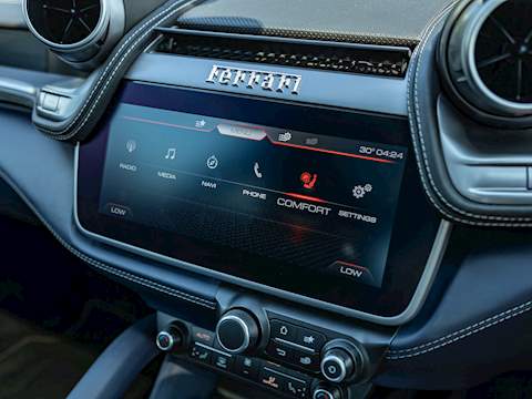 Ferrari GTC4 Lusso T V8 - U5083