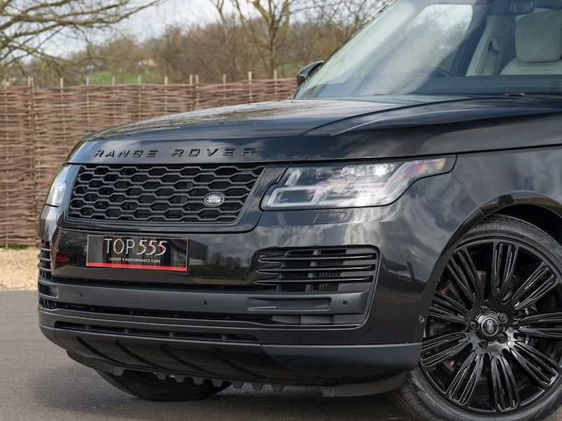 Range Rover Vogue SE 4.4 SDV8 with Exterior Black Pack - Large 15