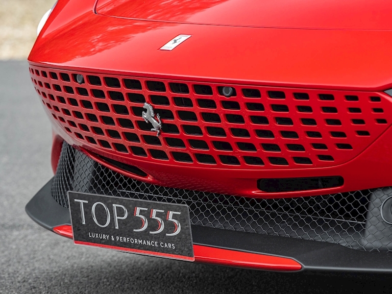 Ferrari Roma - Large 11