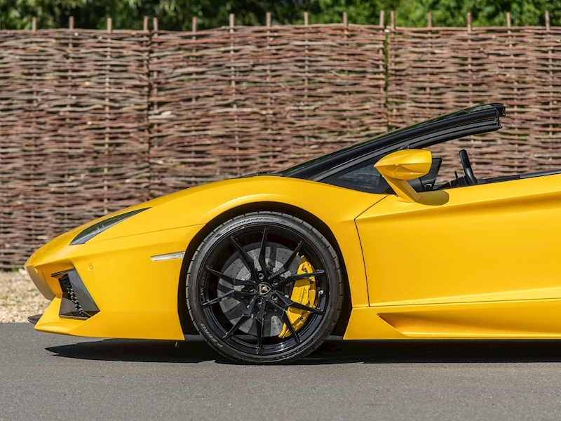 Lamborghini Aventador LP 700-4 Roadster - VAT Qualifying - Large 14