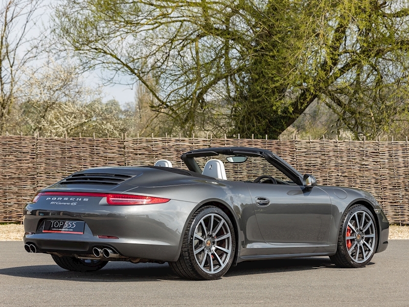 Porsche 911 (991.1) Carrera 4S Convertible 3.8 Manual - Large 18