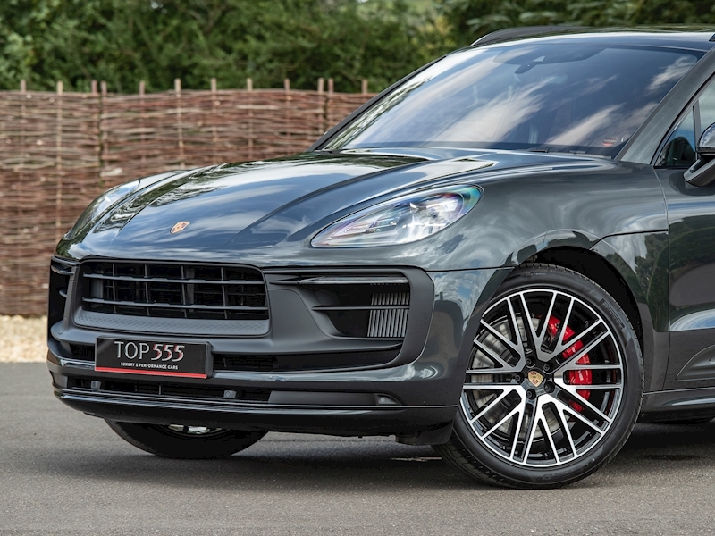 Porsche Macan GTS - New Model - Large 3