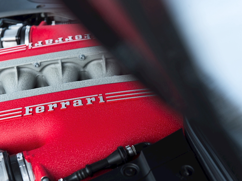 Ferrari F12 Berlinetta - Large 40