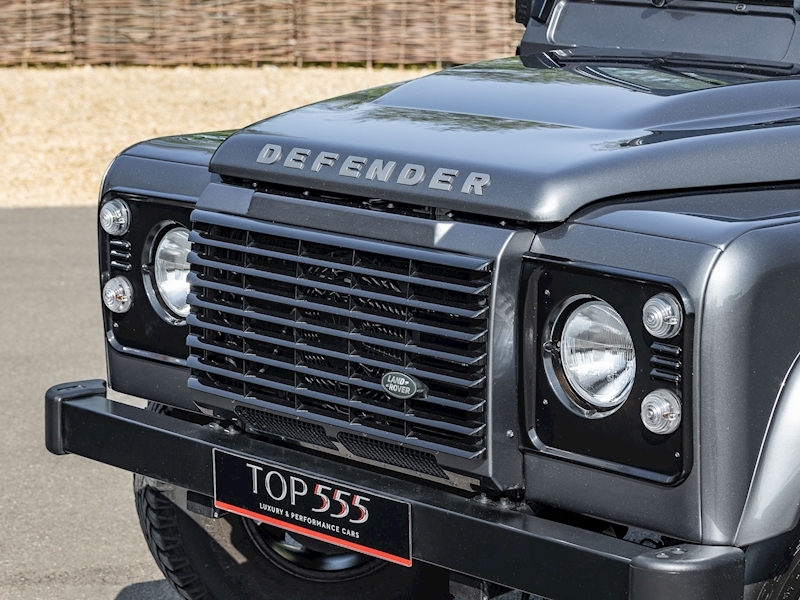 Land Rover Defender 90 XS - Large 17