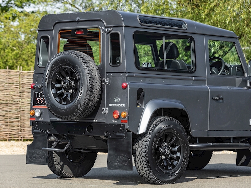 Land Rover Defender 90 XS - Large 16