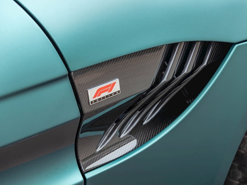 Aston Martin Vantage F1 Edition - Large 2