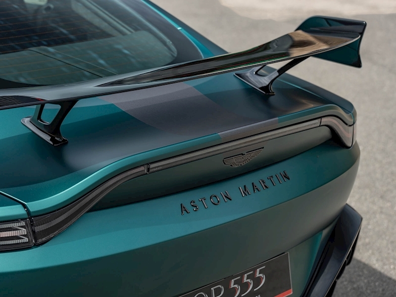 Aston Martin Vantage F1 Edition - Large 36