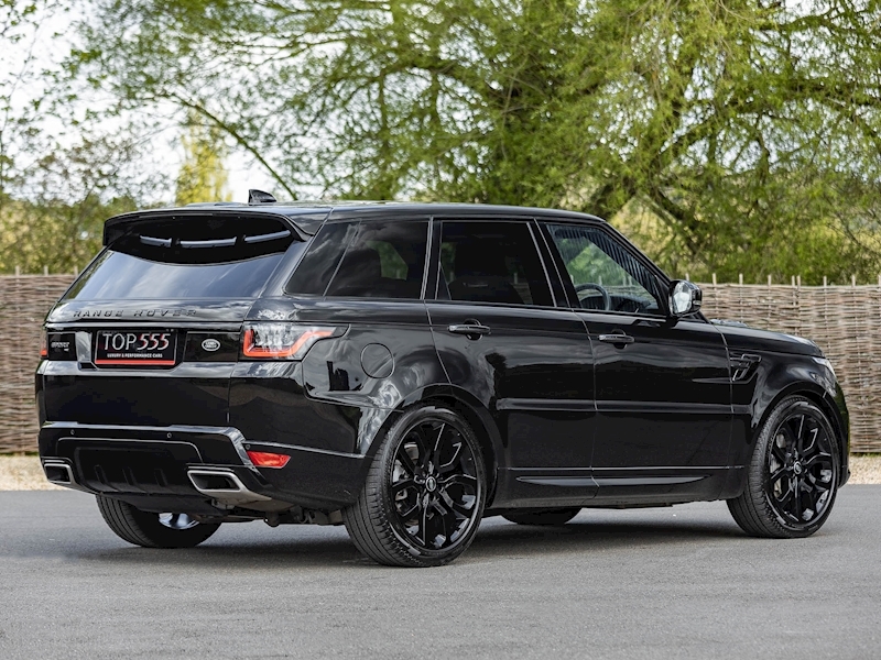 Range Rover Sport D300 HSE Dynamic Black - Large 17