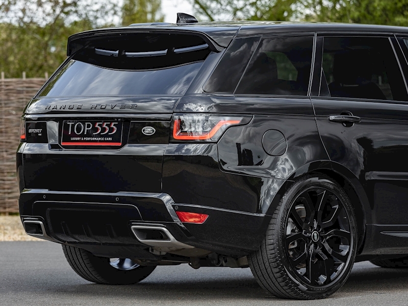 Range Rover Sport D300 HSE Dynamic Black - Large 18