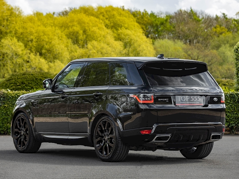 Range Rover Sport D300 HSE Dynamic Black - Large 15