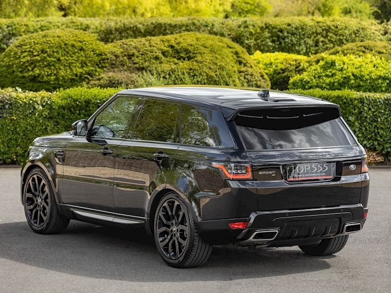 Range Rover Sport D300 HSE Dynamic Black - Large 46