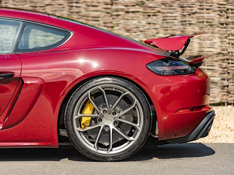 Porsche Cayman GT4 4.0 PDK - Large 8