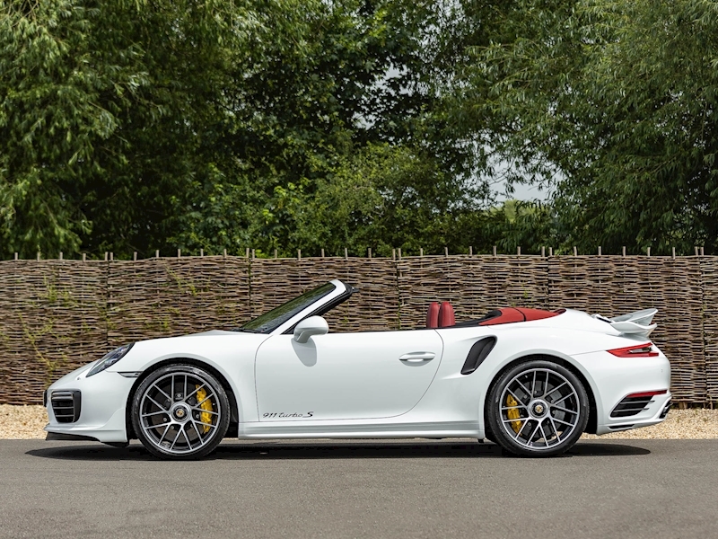Porsche 911 (991.2) Turbo S 3.8 Cabriolet PDK with Aerokit - Large 4
