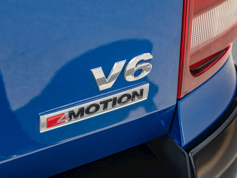 Volkswagen Amarok `Aventura Black Edition` - 4Motion 3.0 V6 Tdi - VAT Qualifying - Large 7