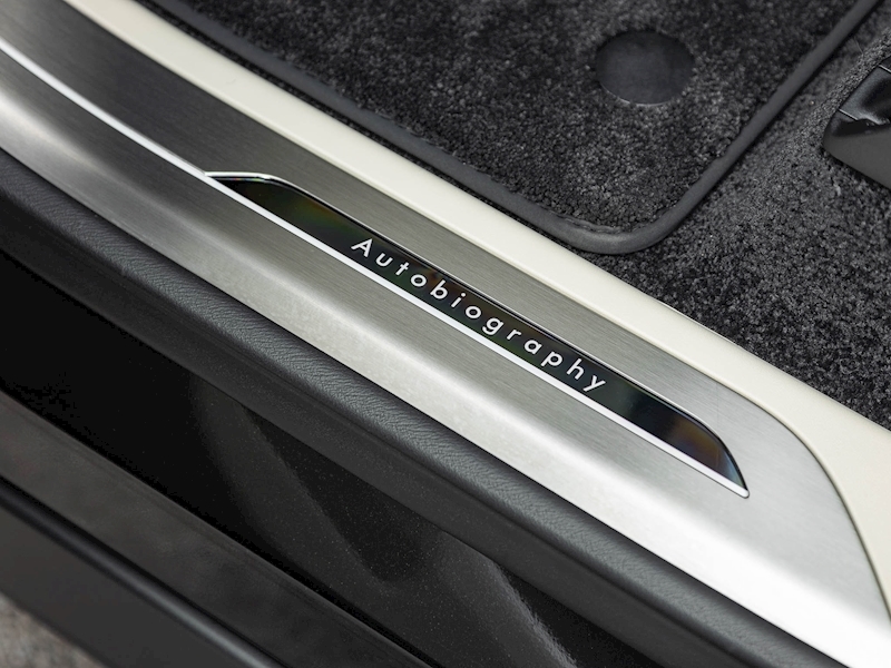 Range Rover Autobiography P530 V8 - Large 19