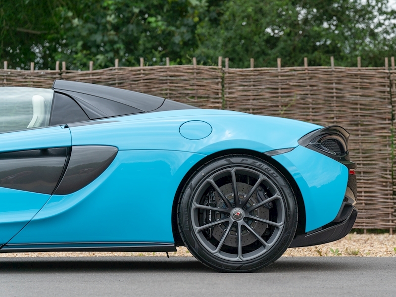 Mclaren 570S Spider - Large 10