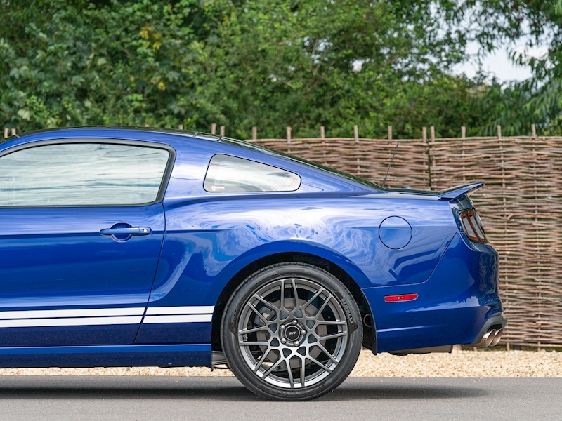 Ford Mustang 'Shelby' GT 500 Supercharged - 662 BHP - Large 12