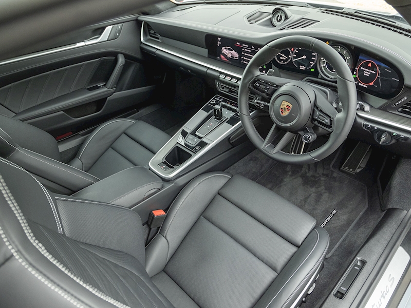 Porsche 911 Turbo S Coupe - Large 2