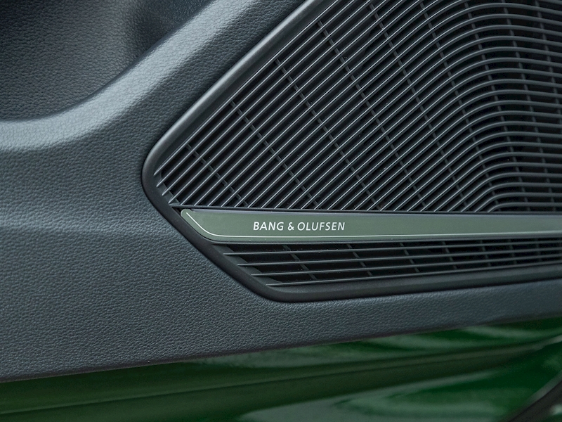 Audi RS4 Avant 'Carbon Black' - Large 27