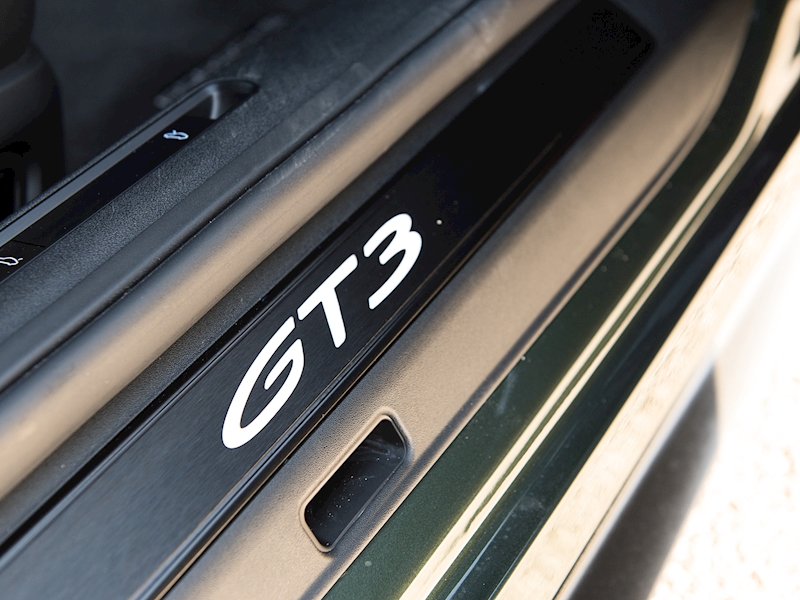 Porsche 992 GT3 4.0 Touring - Manual - Large 33