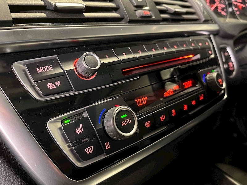 BMW 3.0 435d Luxury Coupe 2dr Diesel Auto xDrive Euro 6 (s/s) (313 ps)