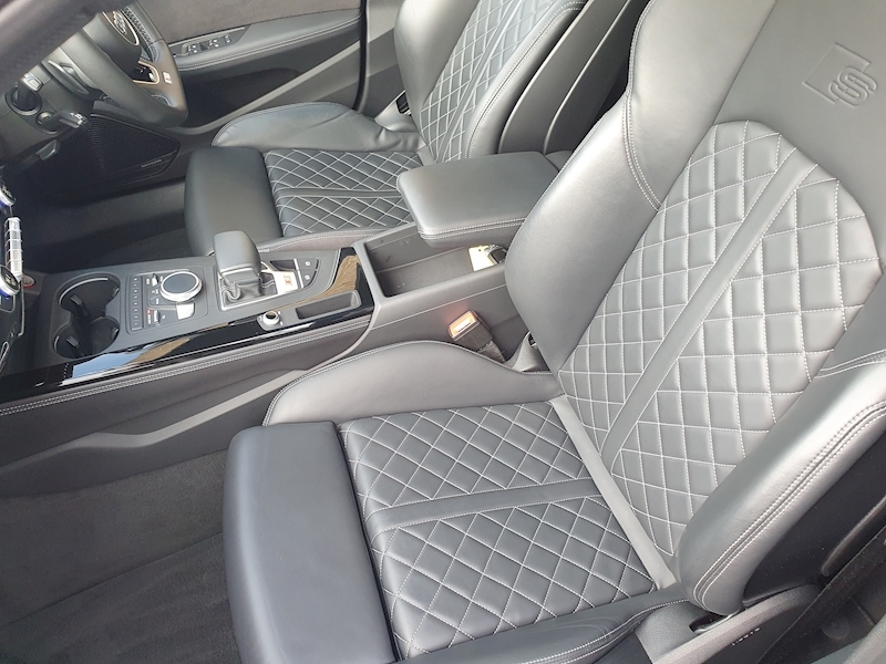 Audi 3.0 TFSI V6 Estate 5dr Petrol Tiptronic quattro Euro 6 (s/s) (354 ps)