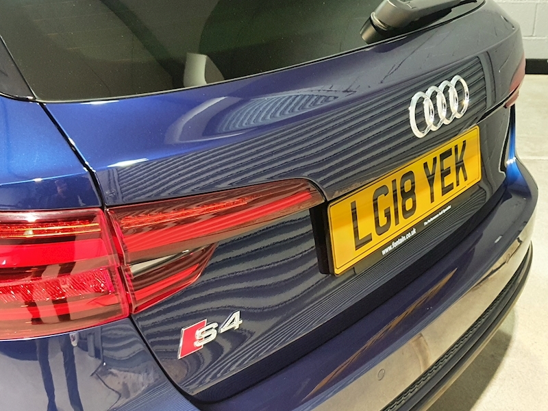 Audi 3.0 TFSI V6 Estate 5dr Petrol Tiptronic quattro Euro 6 (s/s) (354 ps)