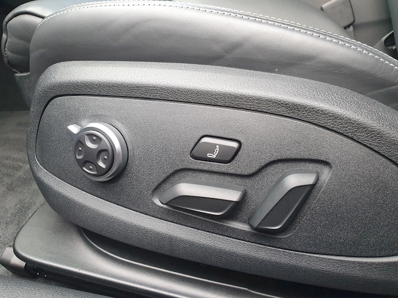 Audi 3.0 TFSI V6 Estate 5dr Petrol Tiptronic quattro Euro 6 (s/s) (354 ps)