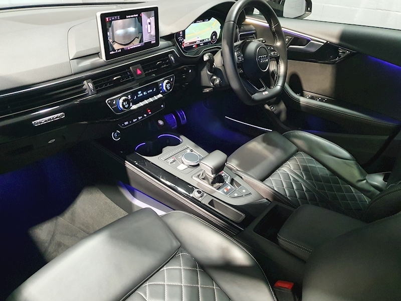 Audi 3.0 TFSI V6 Estate 5dr Petrol Tiptronic quattro Euro 6 (s/s) (354 ps)