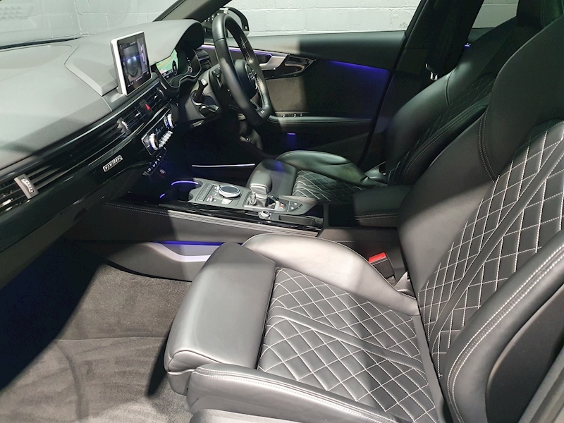 Audi 3.0 TFSI V6 Estate 5dr Petrol Tiptronic quattro Euro 6 (s/s) (354 ps)