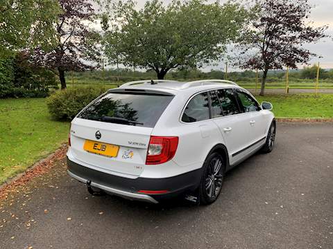 Superb Tour de France 4X4 2.0 5dr Estate Manual Diesel