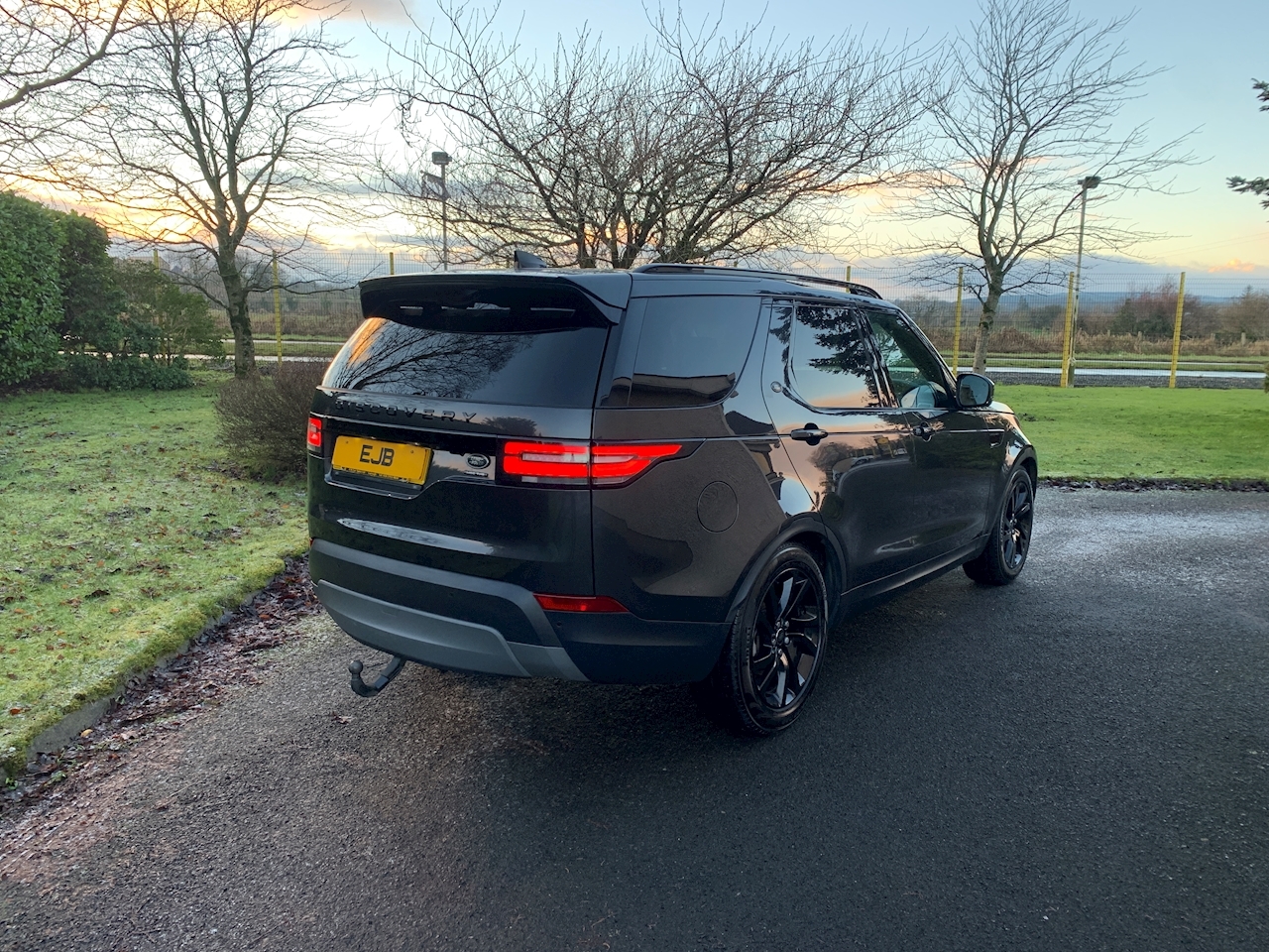Discovery HSE Luxury Black Pack 3.0 5dr SUV Auto Diesel
