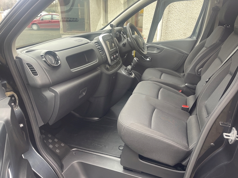 Renault dCi ENERGY 30 Sport Nav Day Camper 2.0 5dr Panel Van Manual Diesel