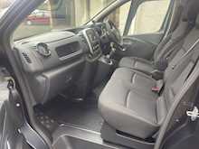 Renault Trafic dCi ENERGY 30 Sport Nav Day Camper 