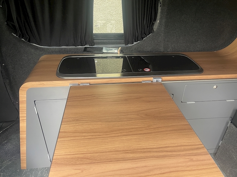 Renault dCi ENERGY 30 Sport Nav Day Camper 2.0 5dr Panel Van Manual Diesel