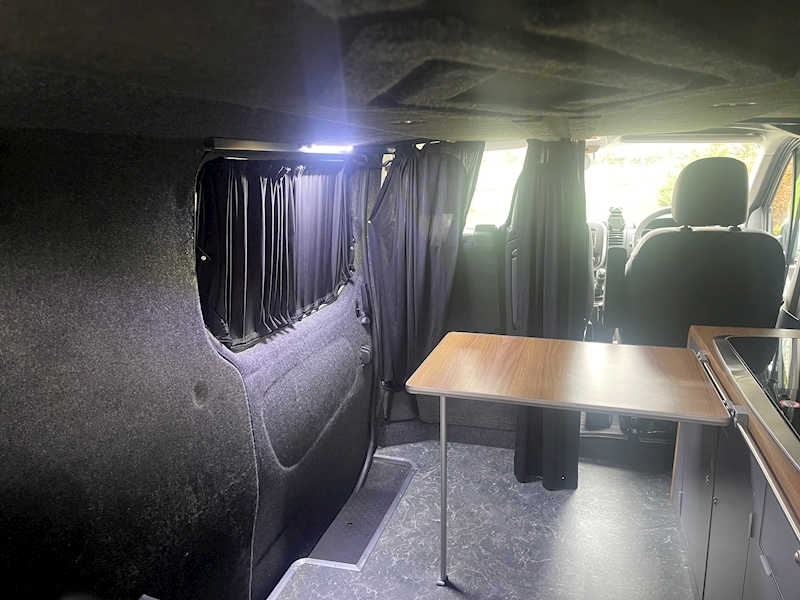 Renault dCi ENERGY 30 Sport Nav Day Camper 2.0 5dr Panel Van Manual Diesel